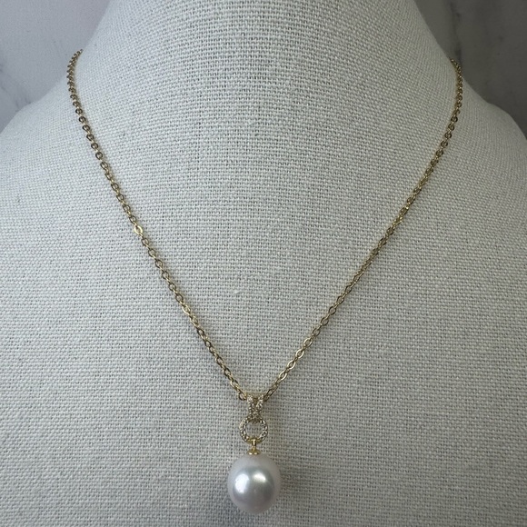 White Pearl Pendant Necklace Gold 925 - Picture 5 of 5
